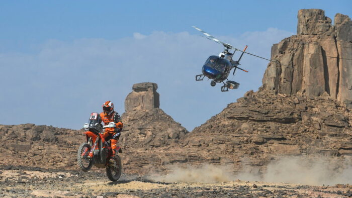 Danilo Petrucci back on pace at Dakar Stage 10, lead changes again